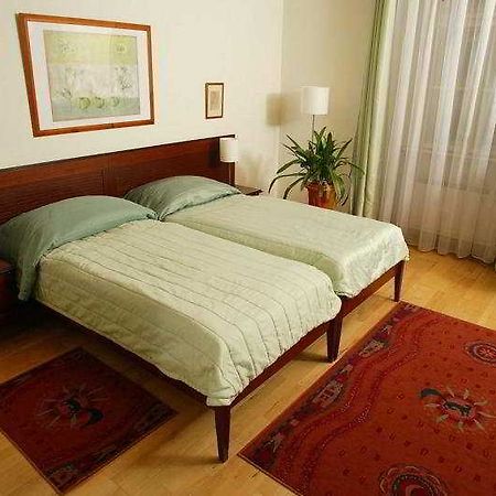 Cerna Liska Otel Prag Dış mekan fotoğraf